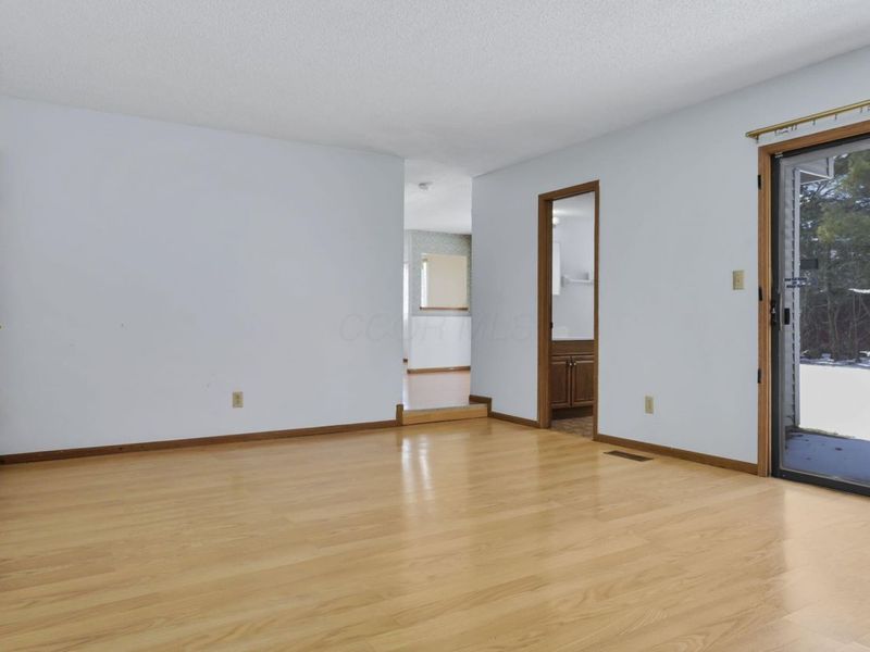 1593 Raspberry Run Drive, Columbus, OH 43204 Photo 16