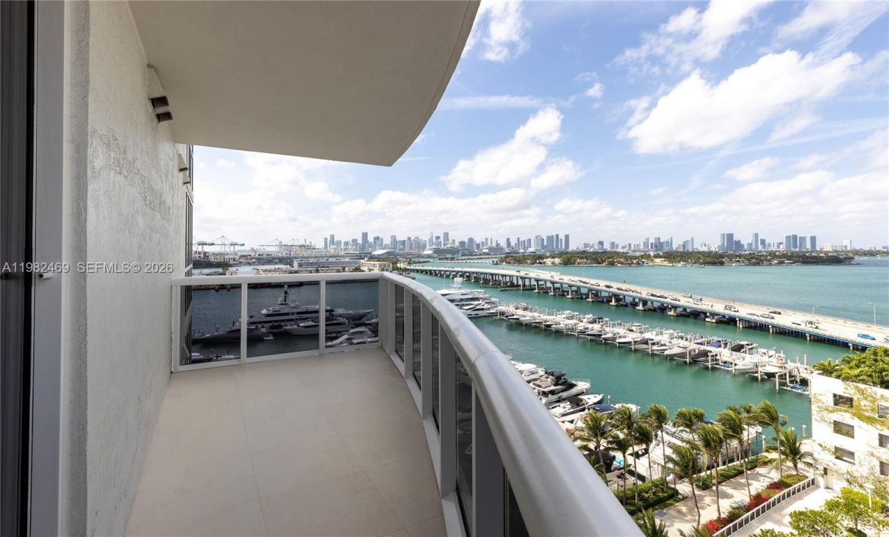 400 Alton Rd, Unit 1102, Miami Beach, FL 33139 Photo