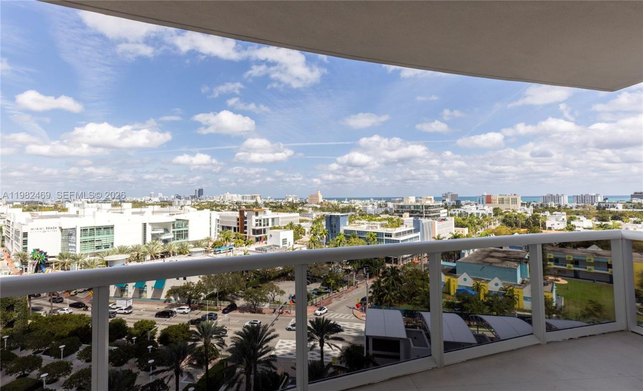 400 Alton Rd, Unit 1102, Miami Beach, FL 33139 Photo
