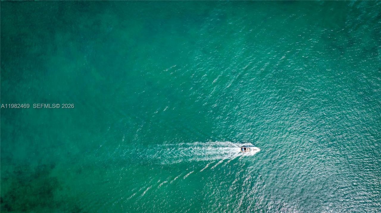 400 Alton Rd, Unit 1102, Miami Beach, FL 33139 Photo