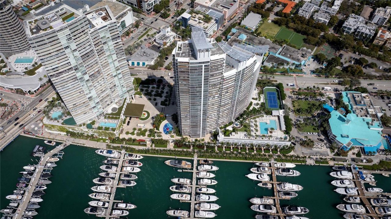 400 Alton Rd, Unit 1102, Miami Beach, FL 33139 Photo