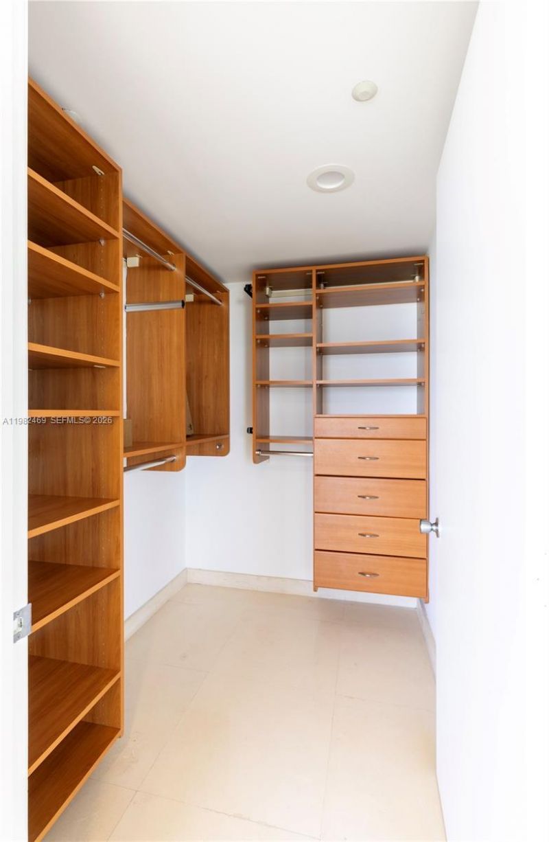 400 Alton Rd, Unit 1102, Miami Beach, FL 33139 Photo