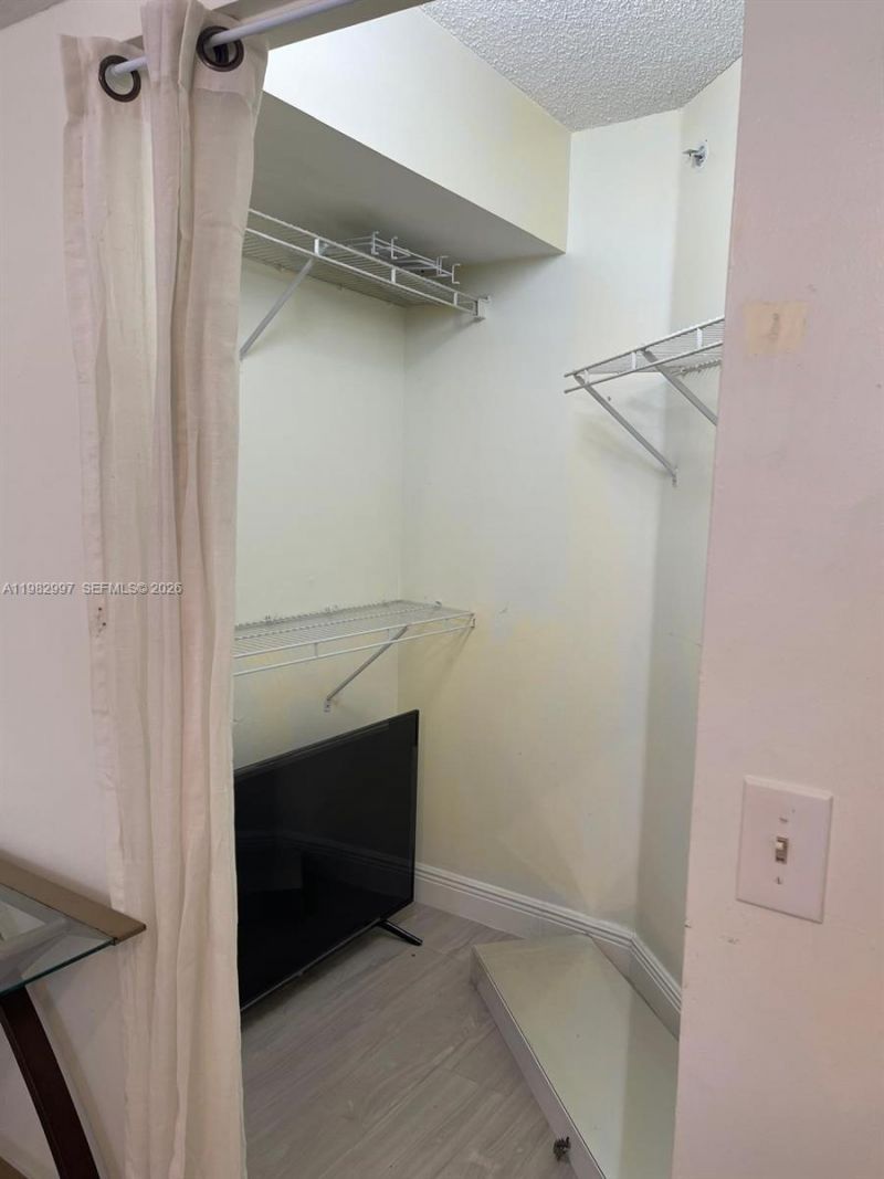 150 NW 96th Ave, Unit 9-203, Pembroke Pines, FL 33024 Photo