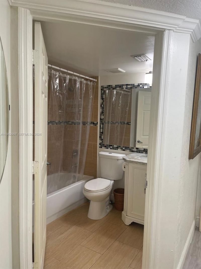 150 NW 96th Ave, Unit 9-203, Pembroke Pines, FL 33024 Photo