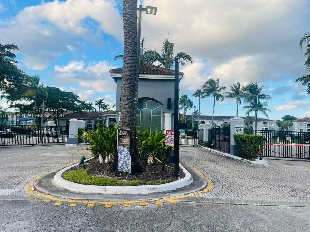 150 NW 96th Ave, Unit 9-203, Pembroke Pines, FL 33024 Photo