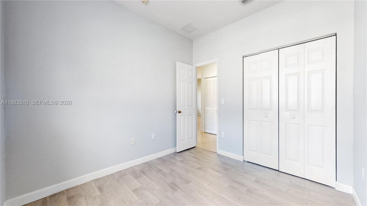 373 NE 26th Pl , Unit 201, Homestead, FL 33033 Photo