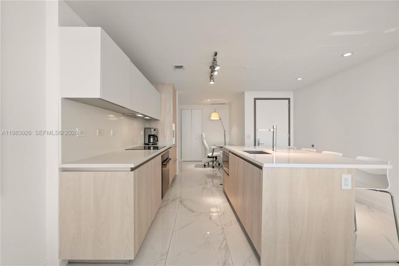 3131 NE 7th Ave , Unit 1202, Miami, FL 33137 Photo