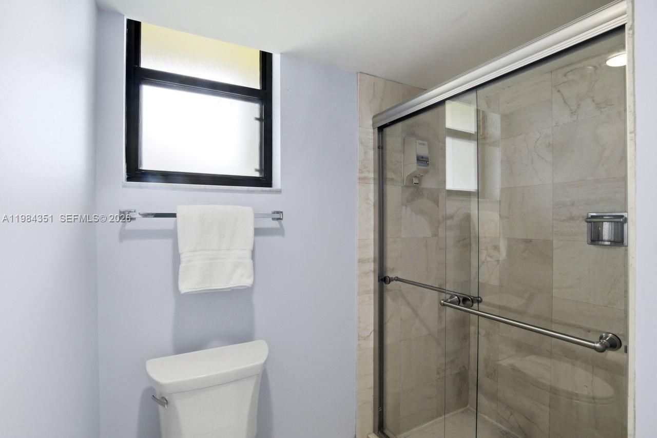 5188 Woodland Lakes Dr , Unit 337, Palm Beach Gardens, FL 33418 Photo