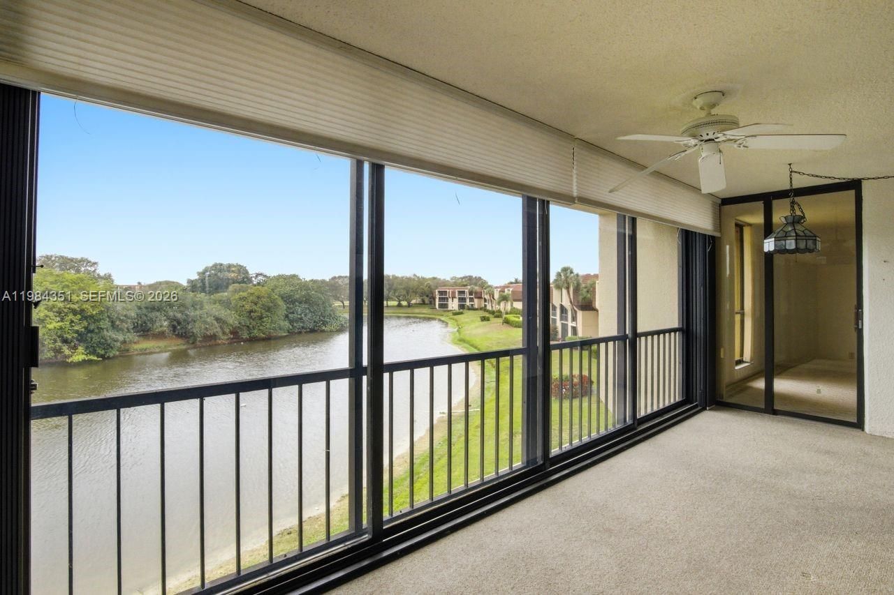 5188 Woodland Lakes Dr , Unit 337, Palm Beach Gardens, FL 33418 Photo