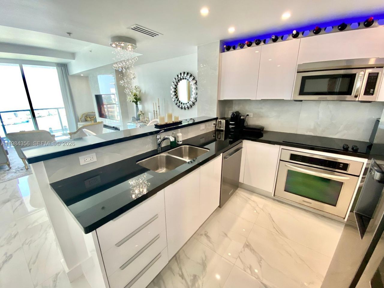 253 NE 2nd St, Unit 2703, Miami, FL 33132 Photo