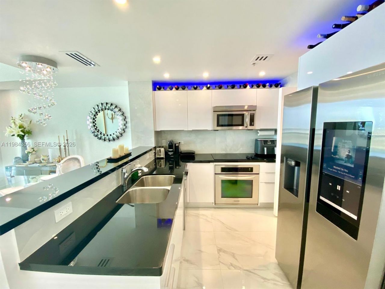 253 NE 2nd St, Unit 2703, Miami, FL 33132 Photo