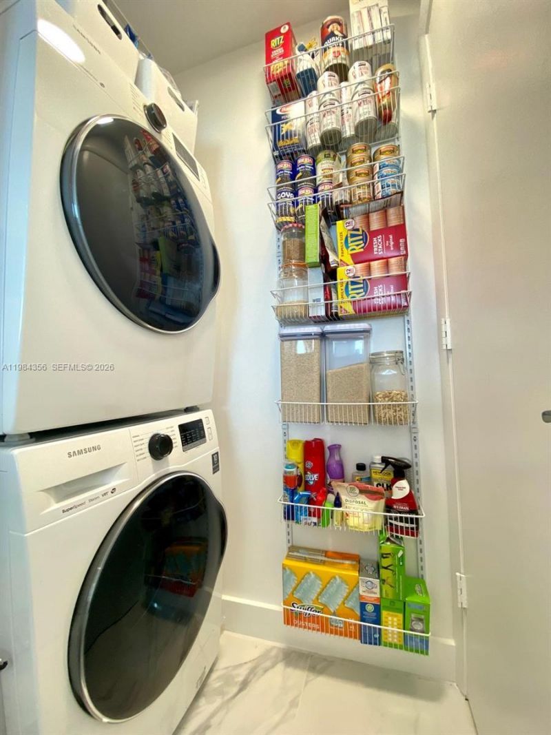 253 NE 2nd St, Unit 2703, Miami, FL 33132 Photo
