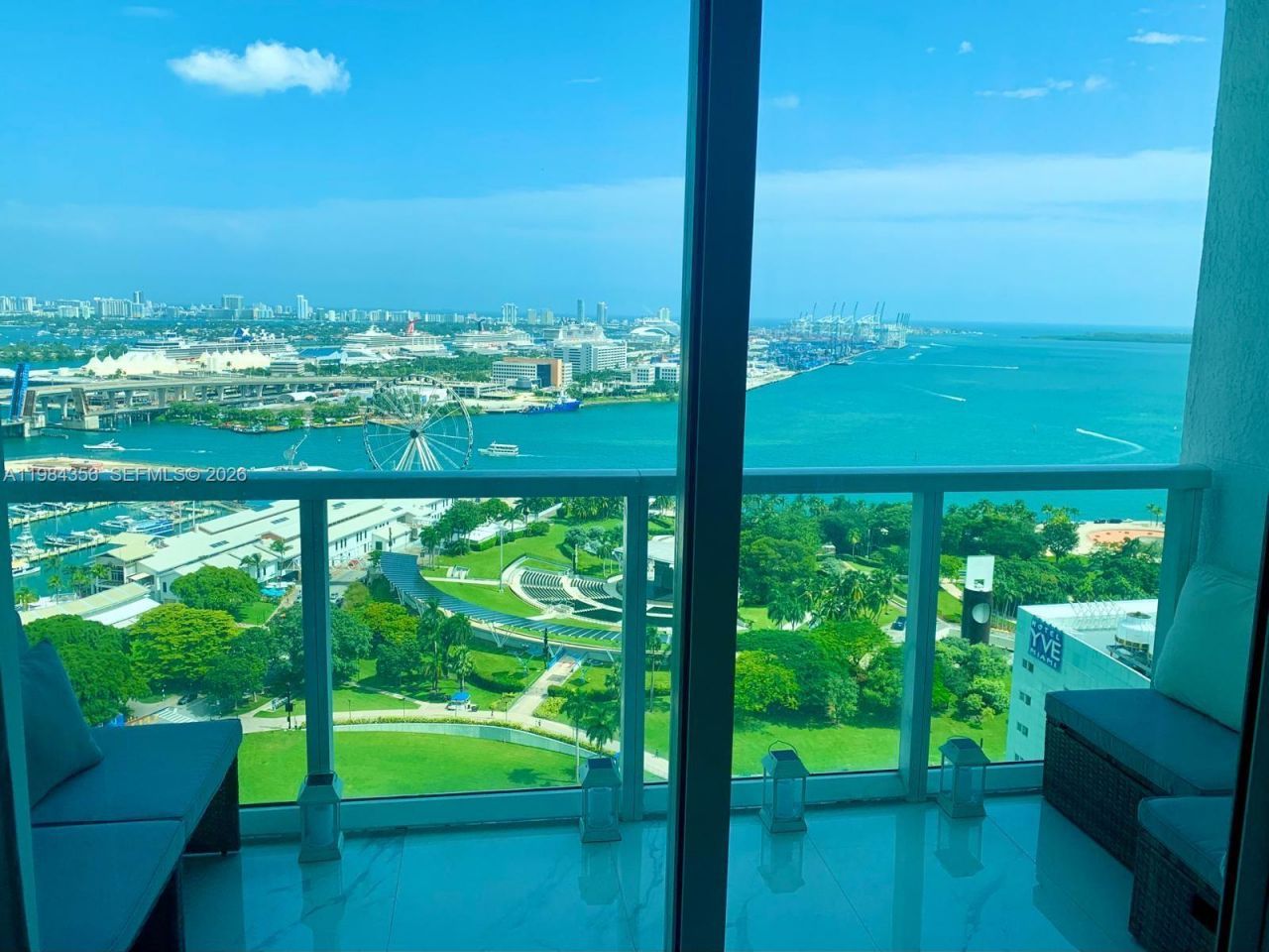 253 NE 2nd St, Unit 2703, Miami, FL 33132 Photo