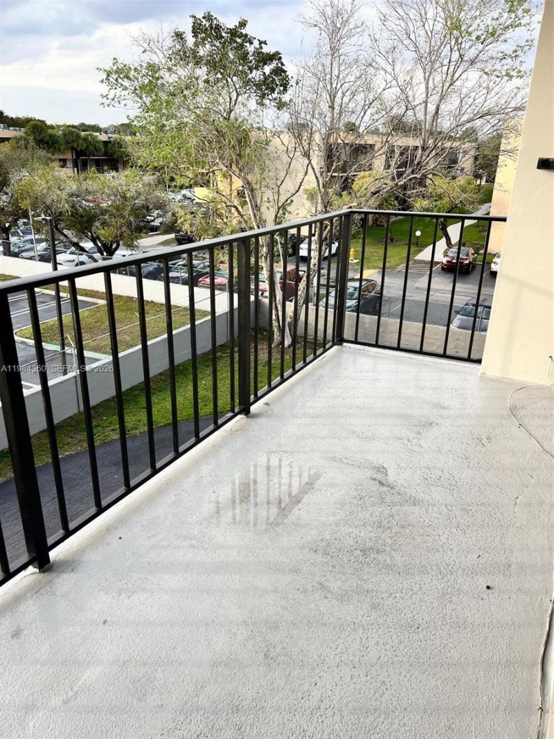 10431 N Kendall Dr, Unit D314, Miami, FL 33176 Photo
