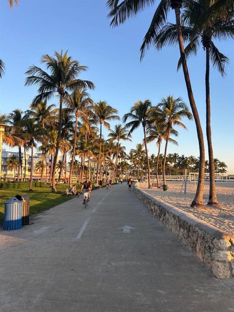 801 15th St, Unit 202, Miami Beach, FL 33139 Photo