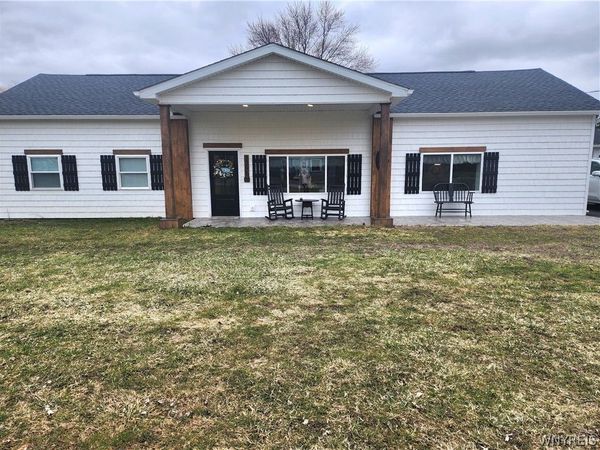 2295 Quaker Road, Gasport, NY 14067