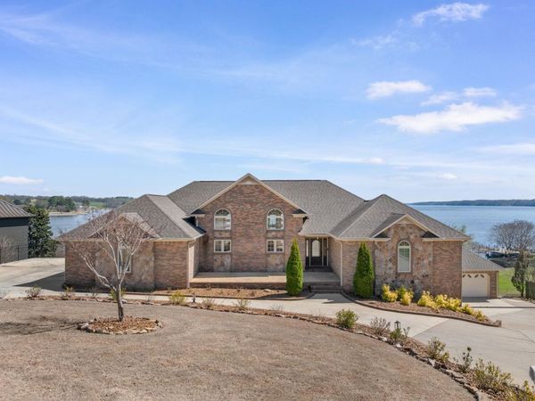 1424 Sky Park Rd, Florence, AL