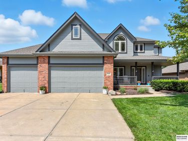 7606 S 195th Street, Gretna, NE 68028