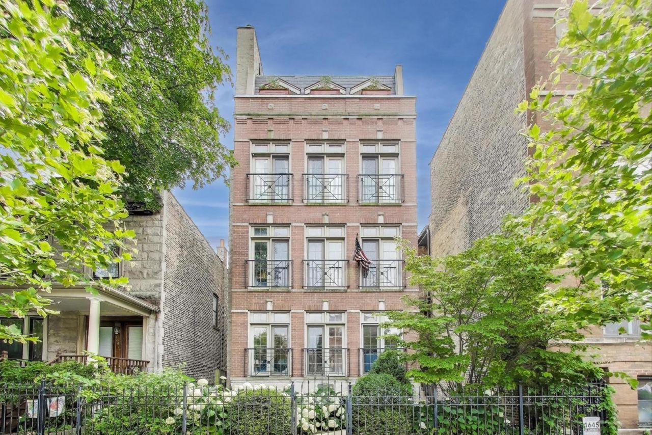 Please Call For Address, Unit 1, Chicago, IL 60613 Main Photo