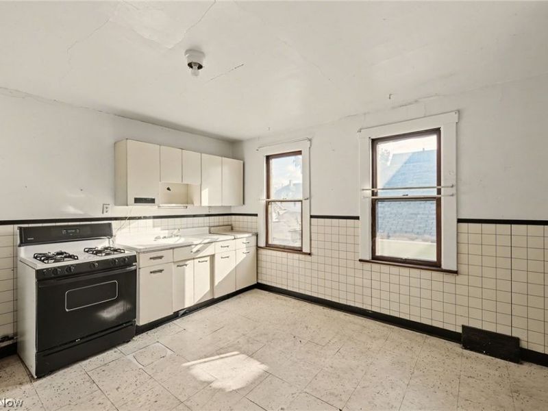 7005 Lansing Avenue, Cleveland, OH 44105 Photo 20