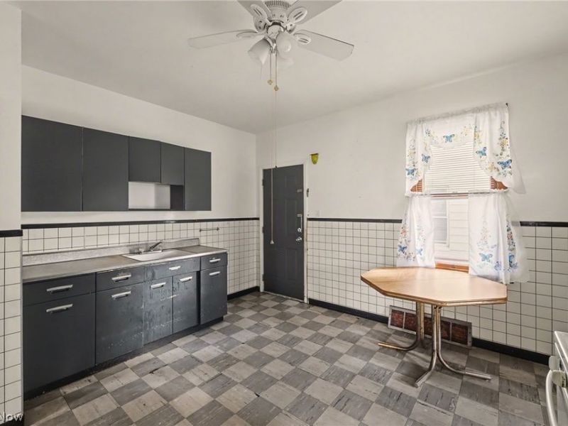 7005 Lansing Avenue, Cleveland, OH 44105 Photo 4