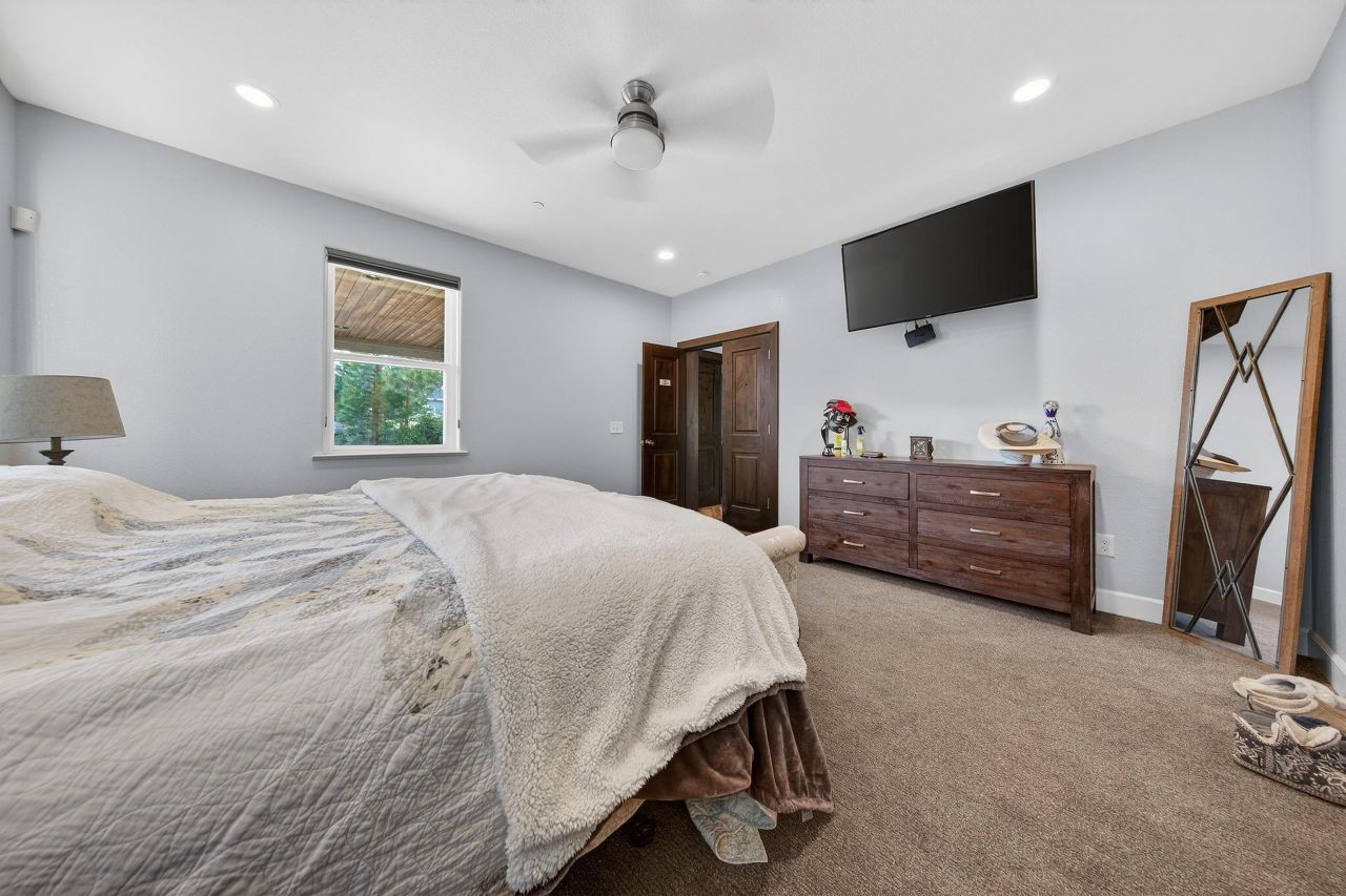 21 Frostwood Lane, Lake Almanor, CA 96137 Photo