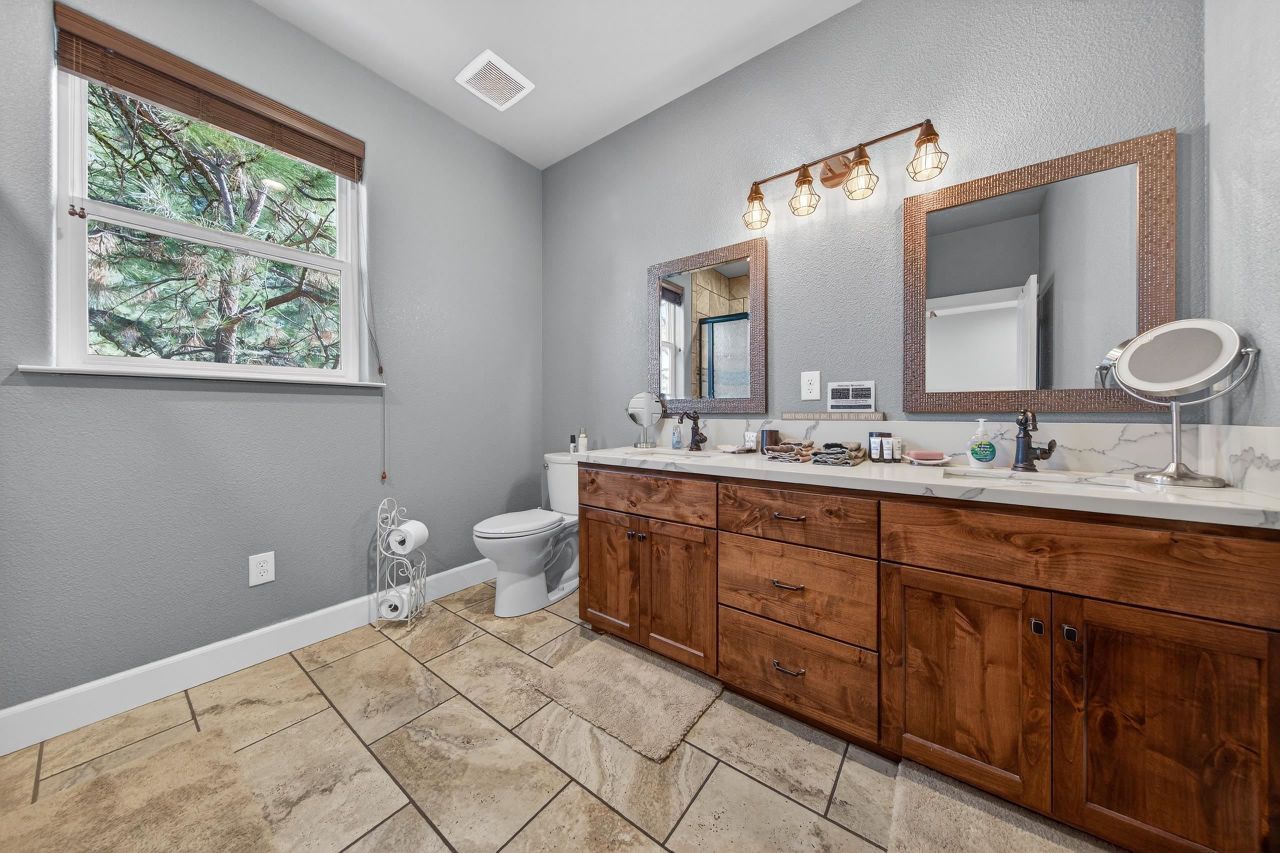 21 Frostwood Lane, Lake Almanor, CA 96137 Photo