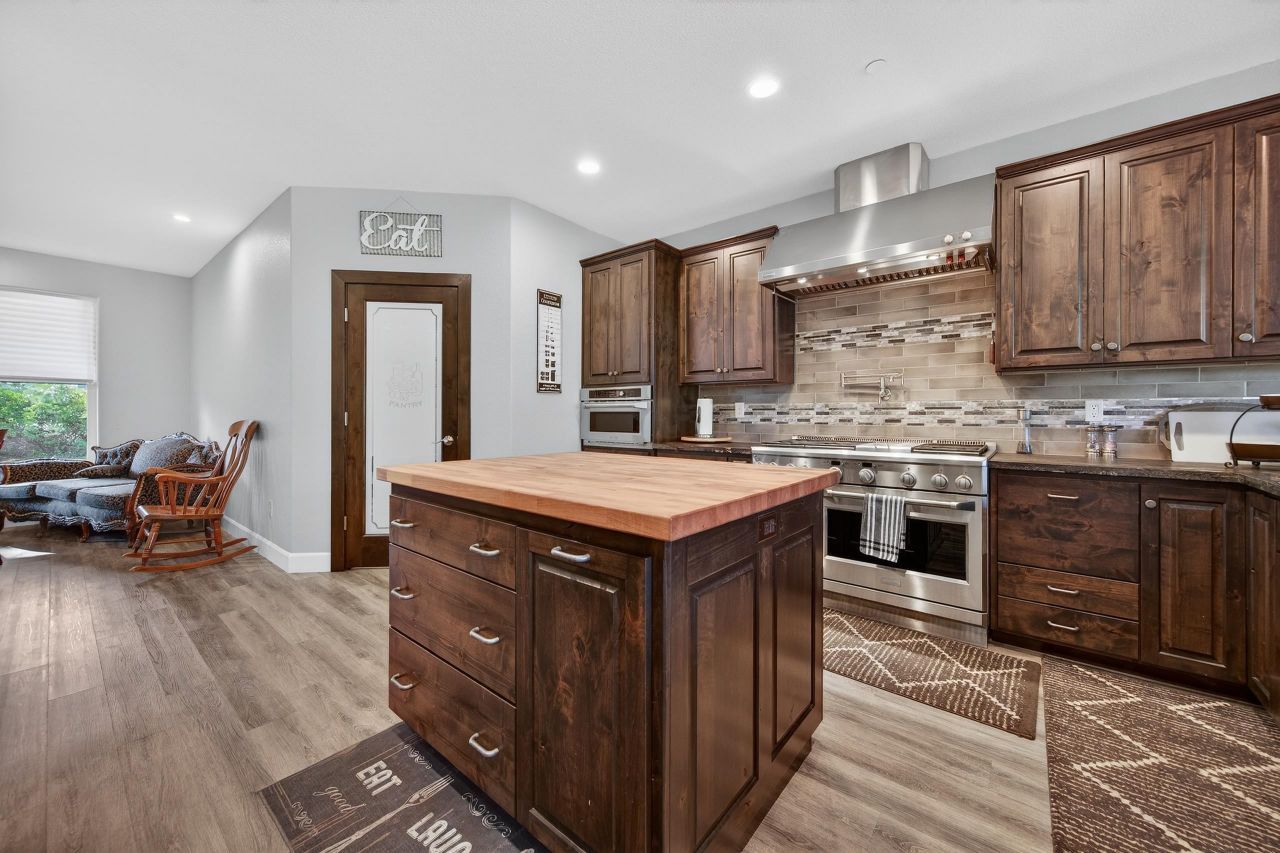 21 Frostwood Lane, Lake Almanor, CA 96137 Photo