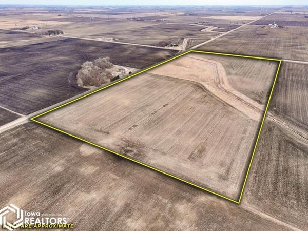 1998 450th St., Buffalo Center, IA 50424