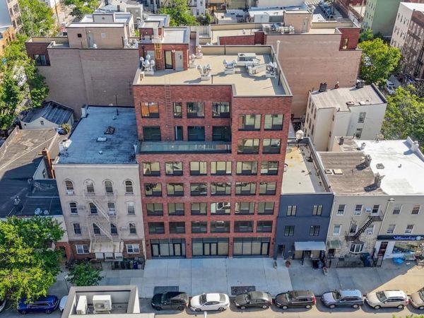 444 Graham Avenue, Unit 2K, Brooklyn, NY 11211