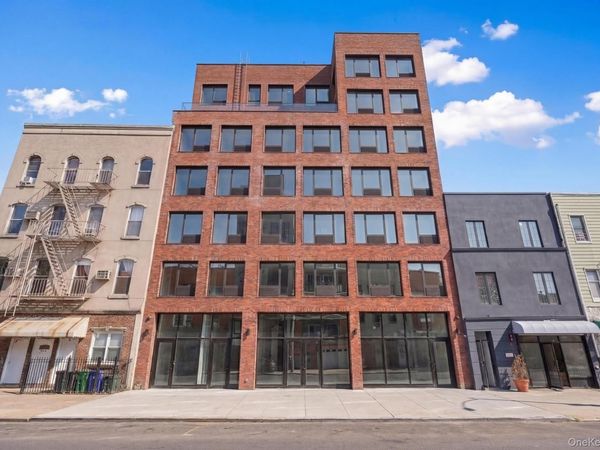444 Graham Avenue, Unit 4J, Brooklyn, NY 11211