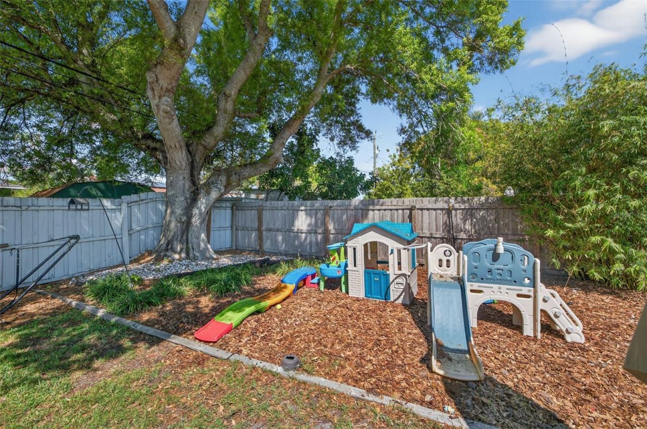 6410 14th Street N, Saint Petersburg, FL 33702 Photo