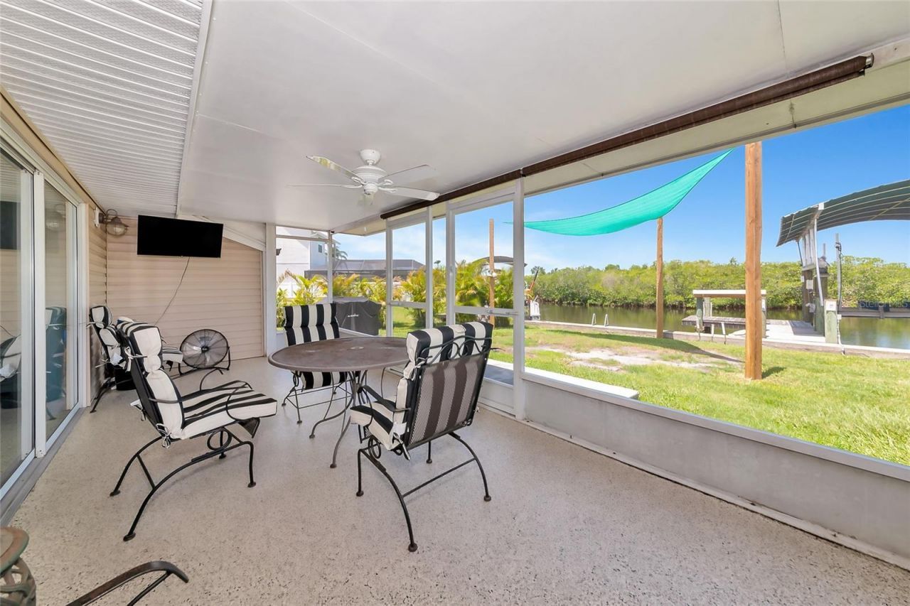 2306 41st Street E, Bradenton, FL 34208 Photo