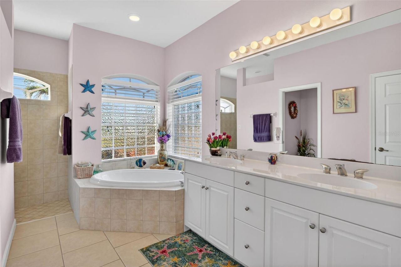 1725 SW 29th Terrace, Cape Coral, FL 33914 Photo