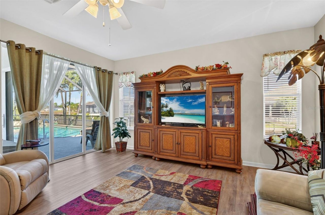 1725 SW 29th Terrace, Cape Coral, FL 33914 Photo