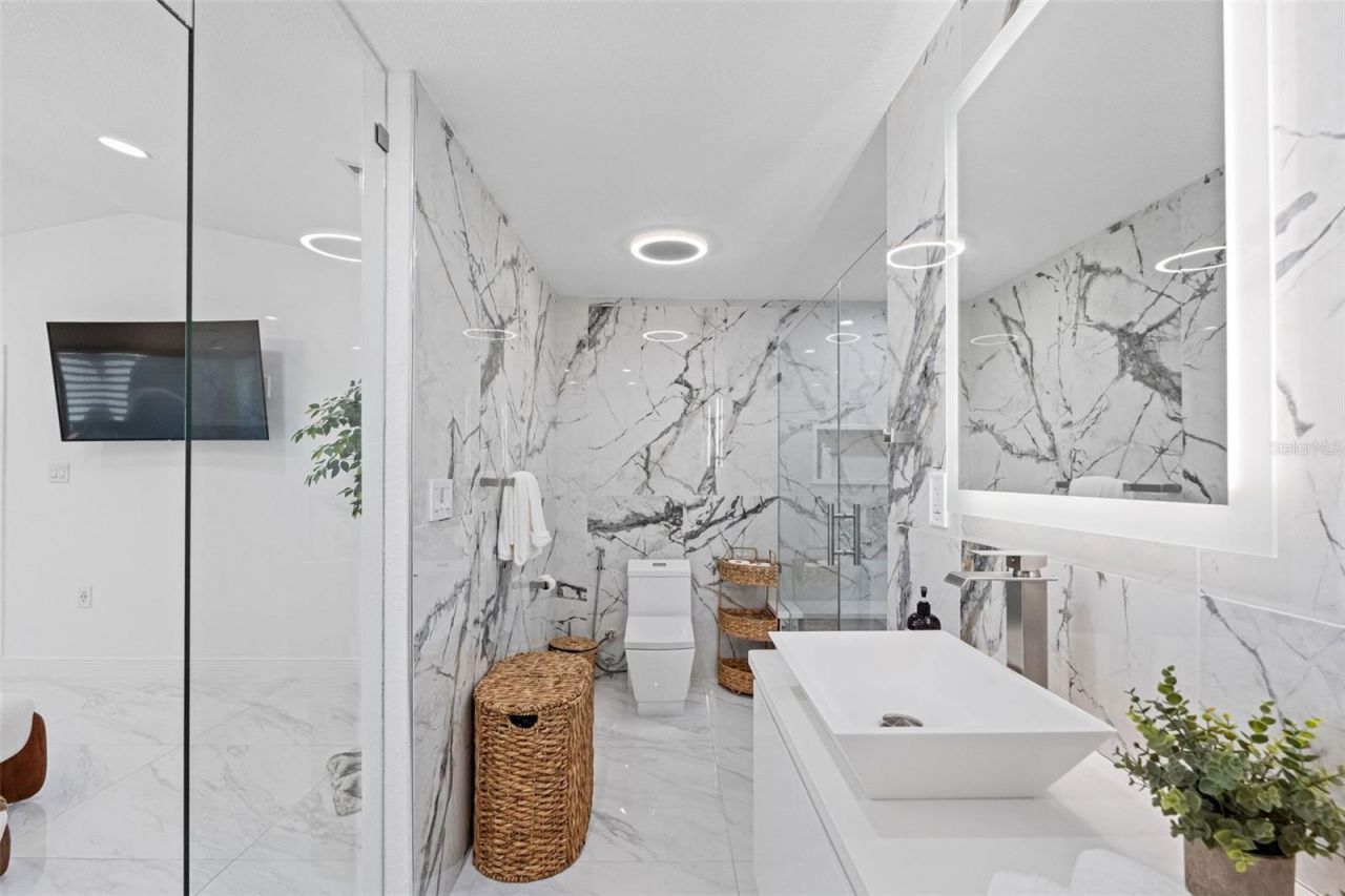 1803 Lake Crest Avenue, Brandon, FL 33510 Photo