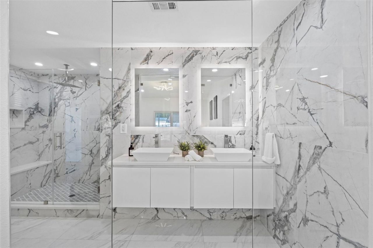 1803 Lake Crest Avenue, Brandon, FL 33510 Photo