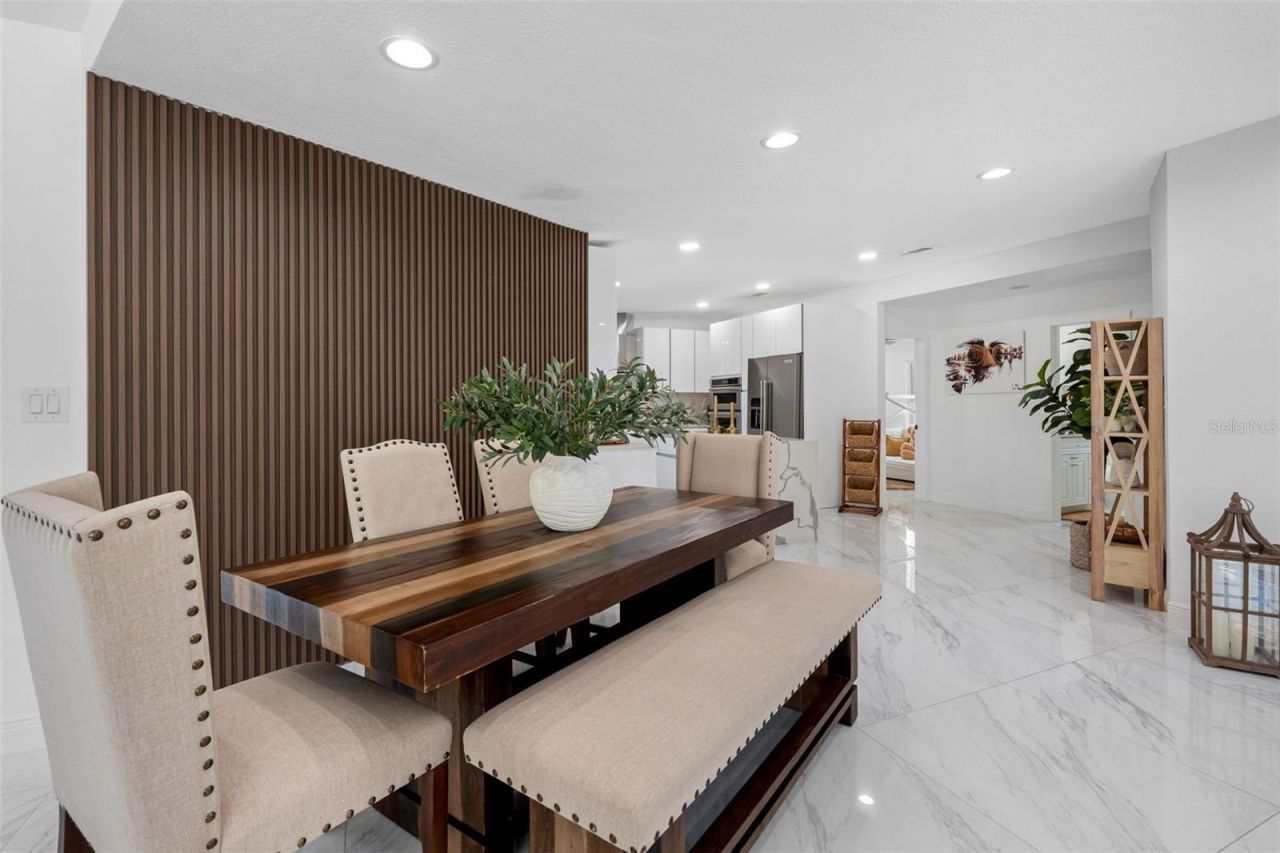 1803 Lake Crest Avenue, Brandon, FL 33510 Photo