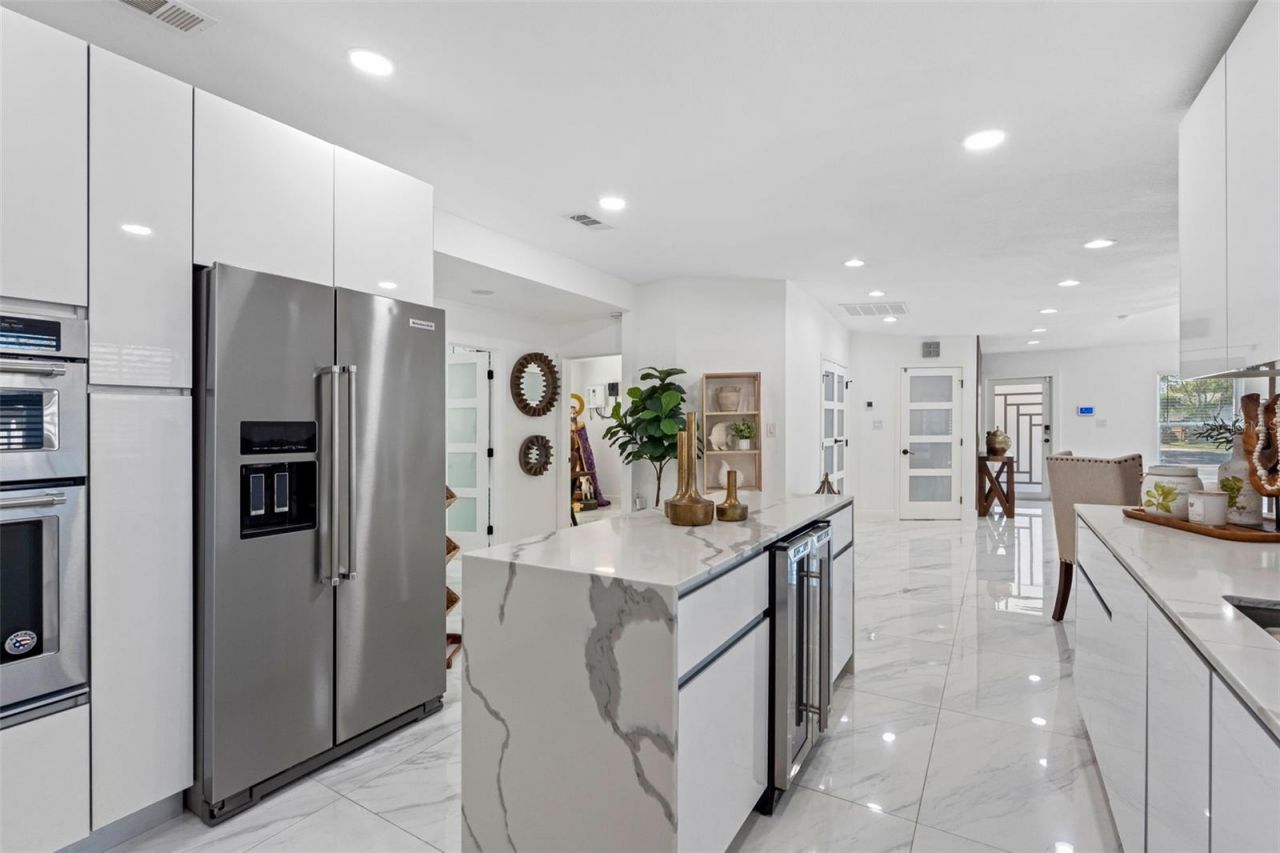 1803 Lake Crest Avenue, Brandon, FL 33510 Photo