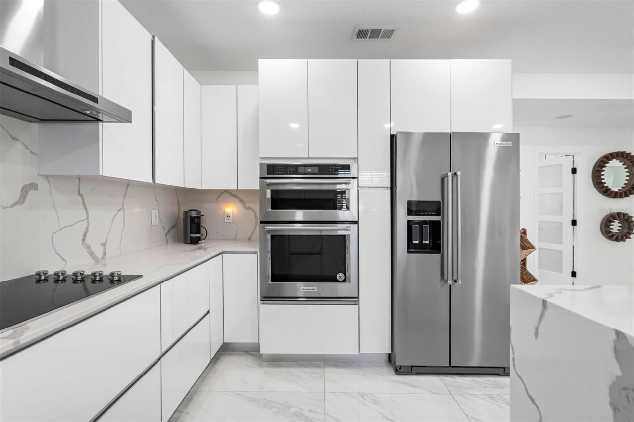 1803 Lake Crest Avenue, Brandon, FL 33510 Photo