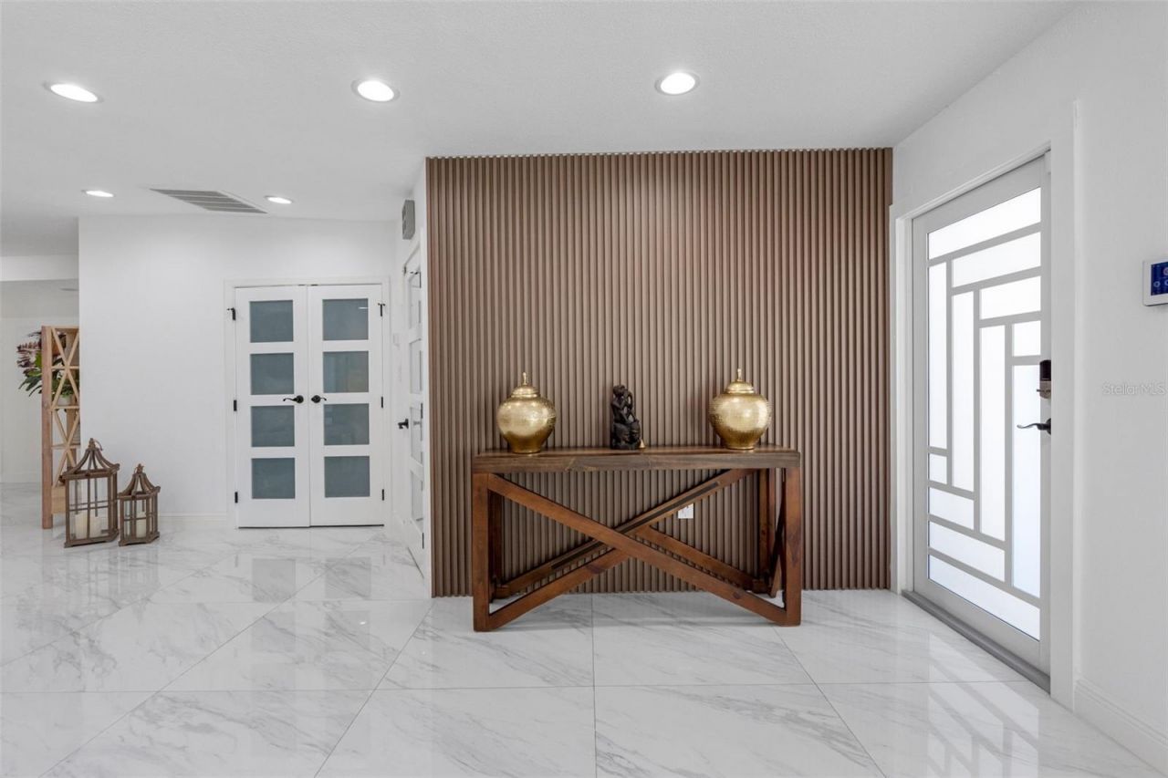 1803 Lake Crest Avenue, Brandon, FL 33510 Photo