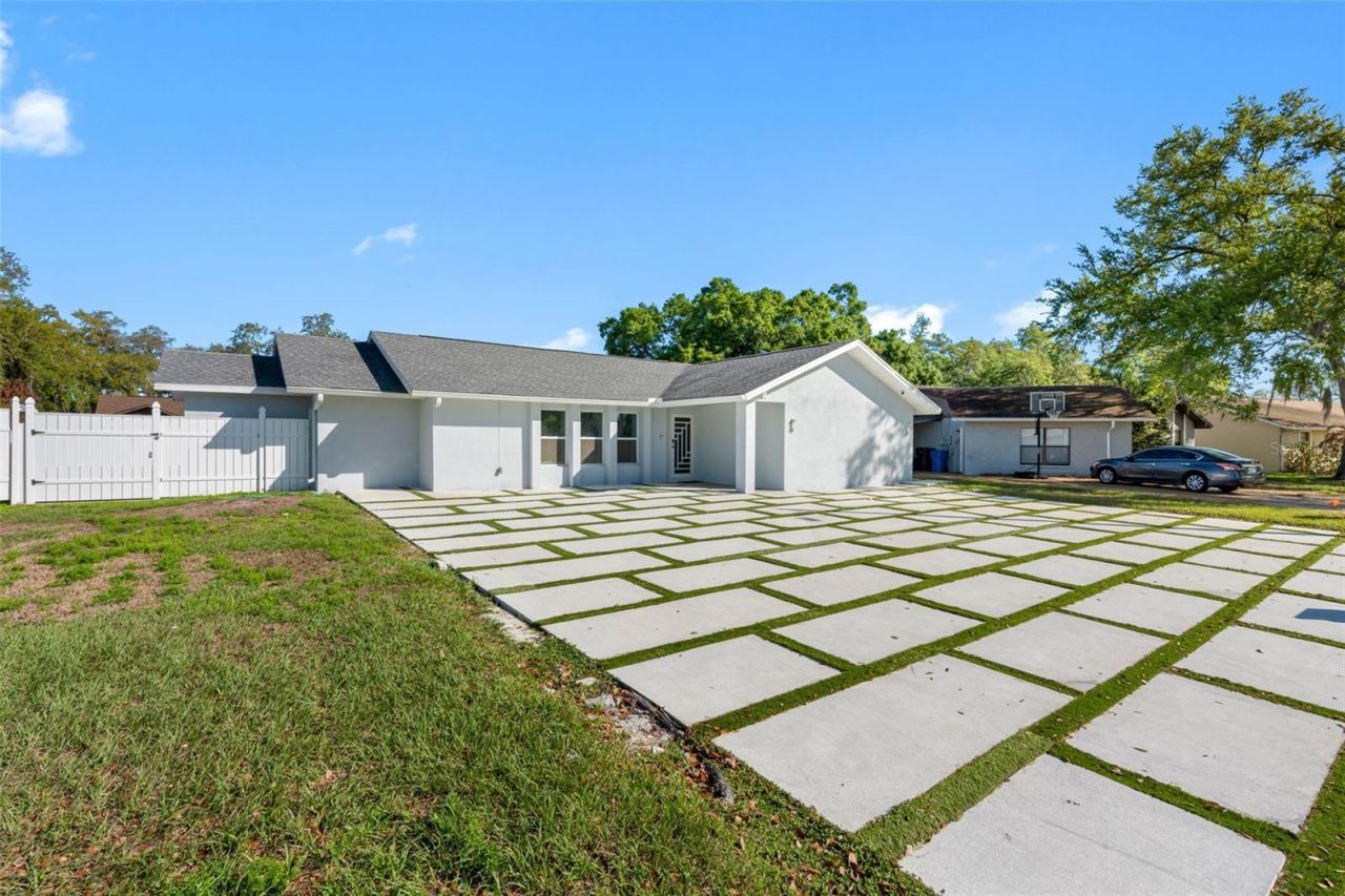 1803 Lake Crest Avenue, Brandon, FL 33510 Photo