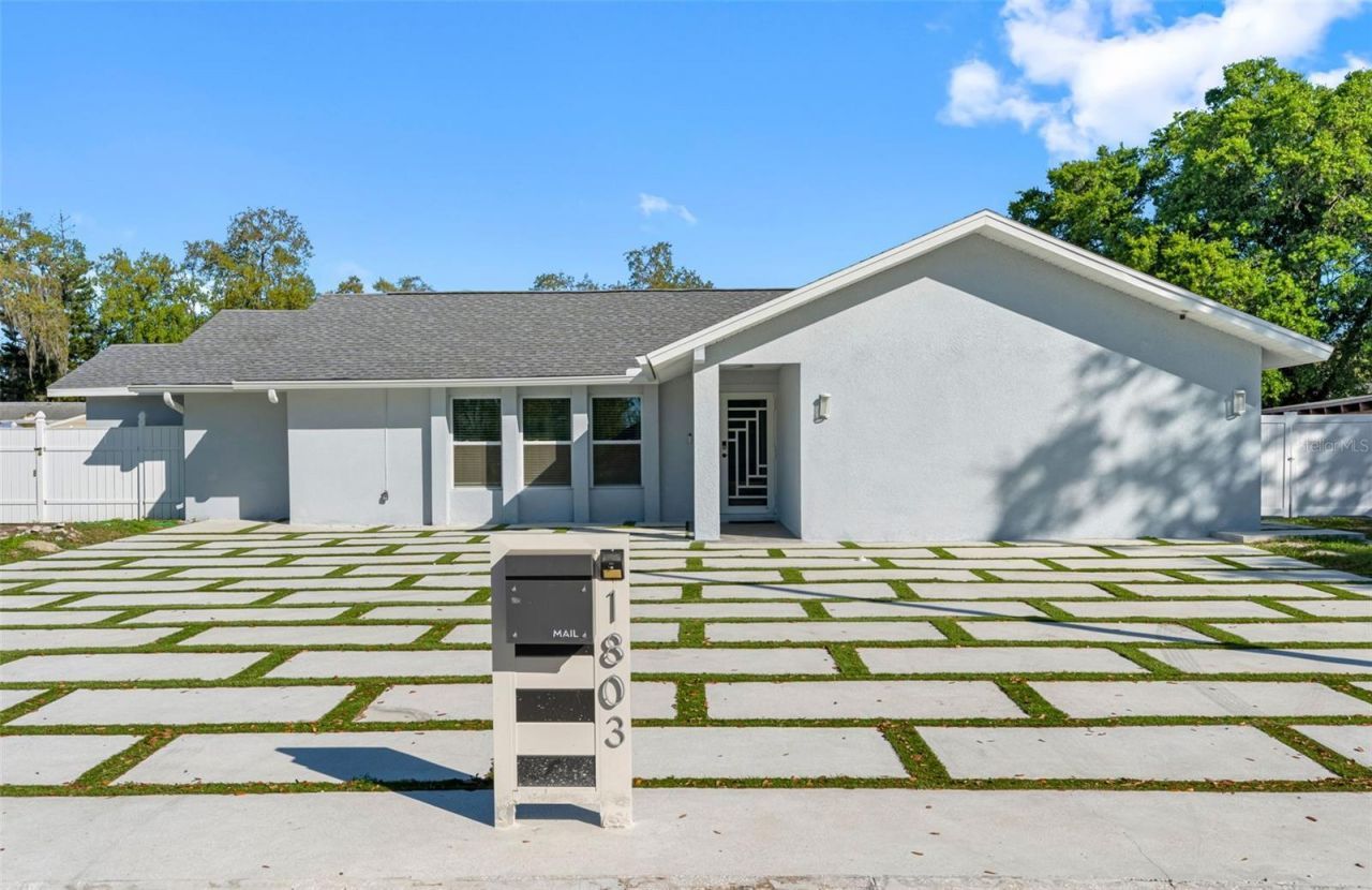 1803 Lake Crest Avenue, Brandon, FL 33510 Photo