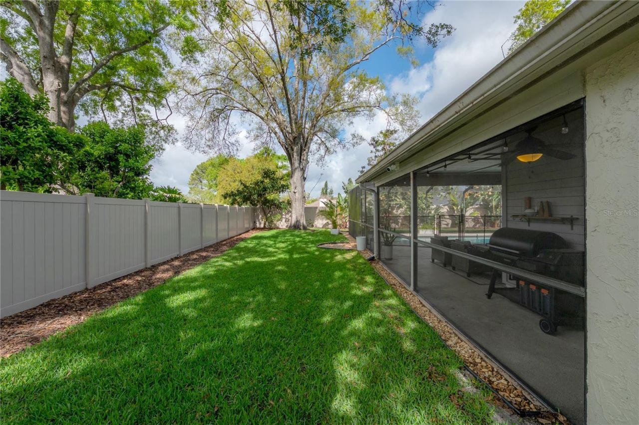 14204 Ashburn Place, Tampa, FL 33624 Photo