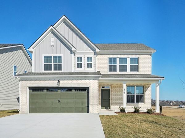 133 Dahlia Dr, La Vergne, TN 37086