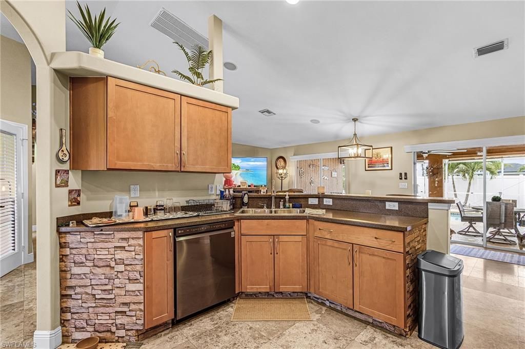 3420 NW 45th Ave, Cape Coral, FL 33993 Photo