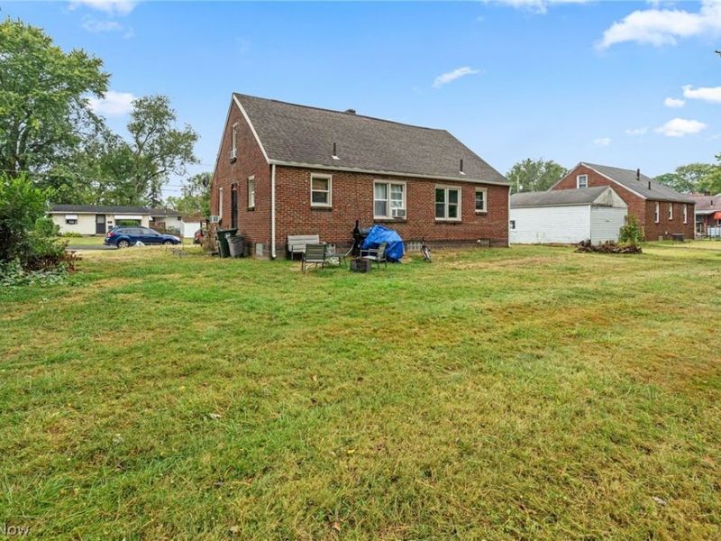 442 Fenton Avenue NE, Canton, OH 44704 Photo 13