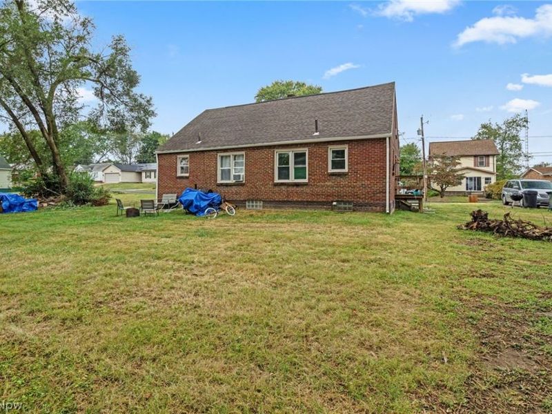 442 Fenton Avenue NE, Canton, OH 44704 Photo 14