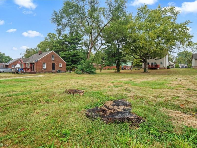 442 Fenton Avenue NE, Canton, OH 44704 Photo 16