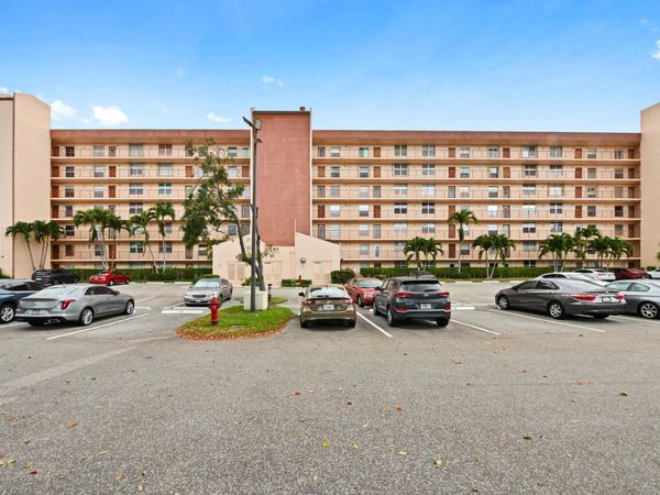 14671 Bonaire Boulevard, Unit 410, Delray Beach, FL 33446